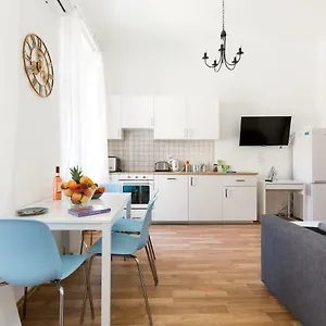 best-vacation-apartment-in-budapest.inbudapesthotels.com/